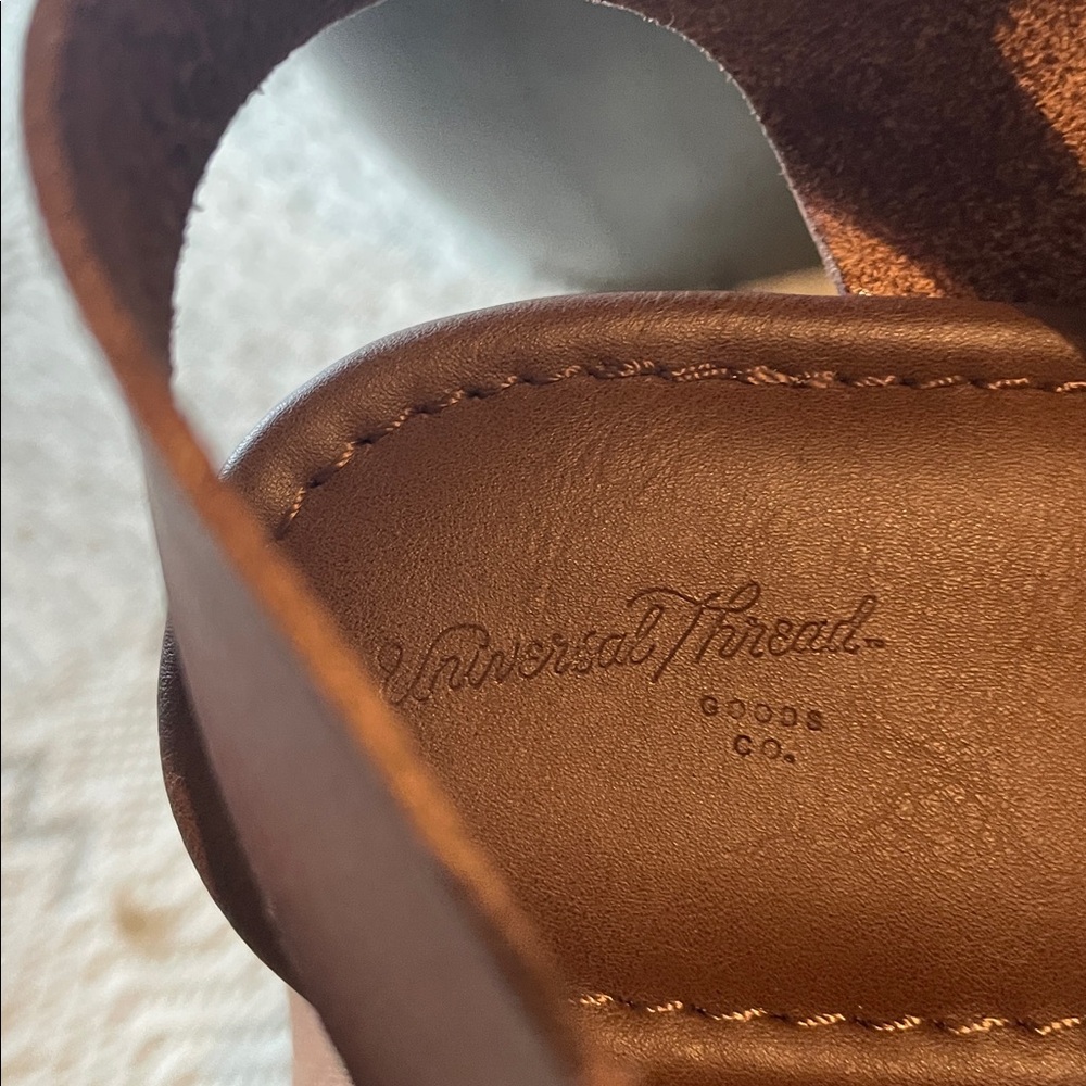 NWOT Universal Thread platform sandals - image 8